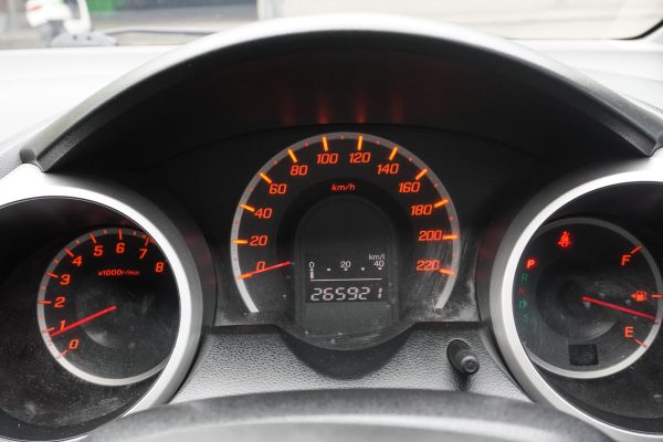 HONDA JAZZ 1.5 SV AT ปี 2009 (ขายสด) - Image 23