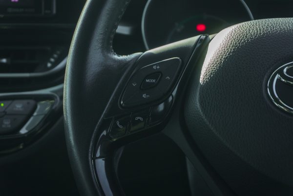 TOYOTA C-HR 1.8 HV MID AT ปี2018 - Image 19