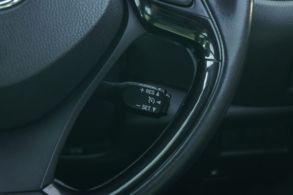 TOYOTA C-HR 1.8 HV MID AT ปี2018 - Image 21