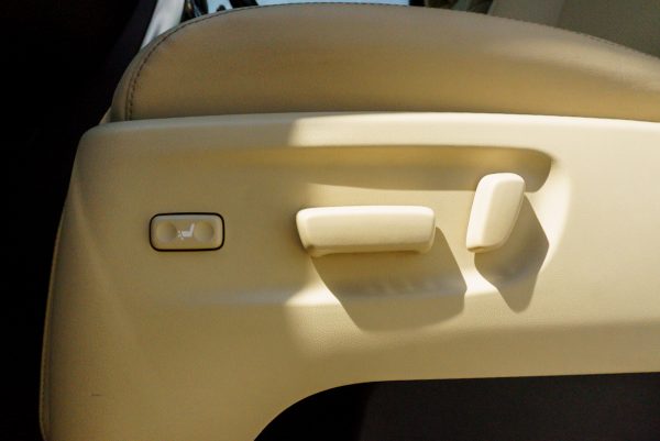 TOYOTA ALPHARD 2.5 HYBRID SRC AT ปี2019 - Image 18