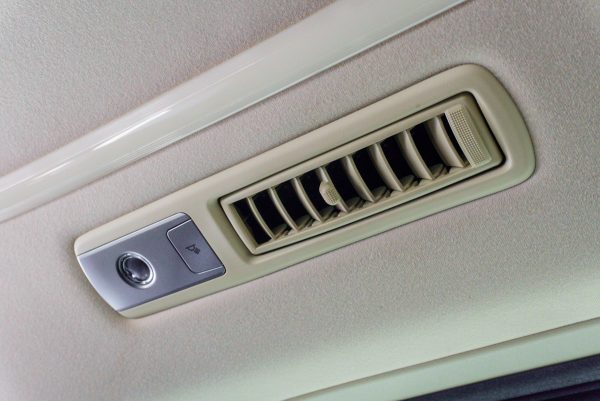 TOYOTA ALPHARD 2.5 HYBRID SRC AT ปี2019 - Image 23