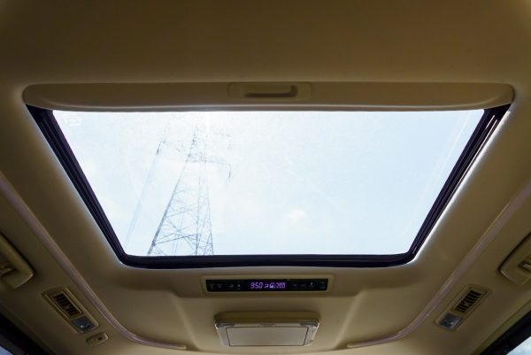 TOYOTA ALPHARD 2.5 HYBRID SRC AT ปี2019 - Image 34