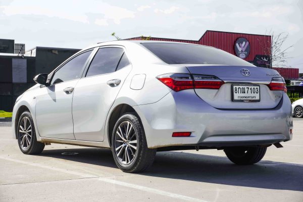 TOYOTA ALTIS 1.6 G AT ปี2018 (8กณ7103) - Image 8