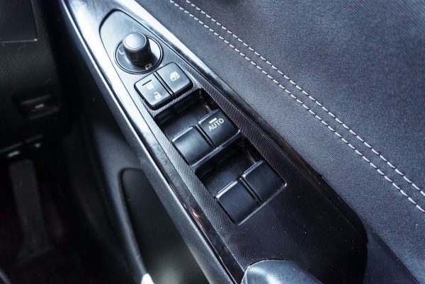 MAZDA 2 1.3 HIGH CONNECT AT ปี2019 - Image 19