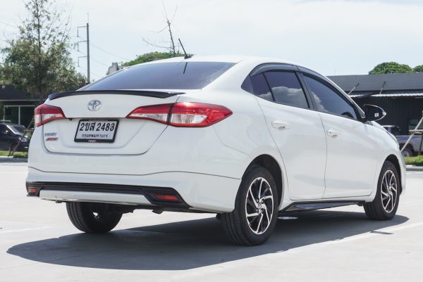 TOYOTA YARIS ATIV 1.2 SPORT AT ปี2021 - Image 10