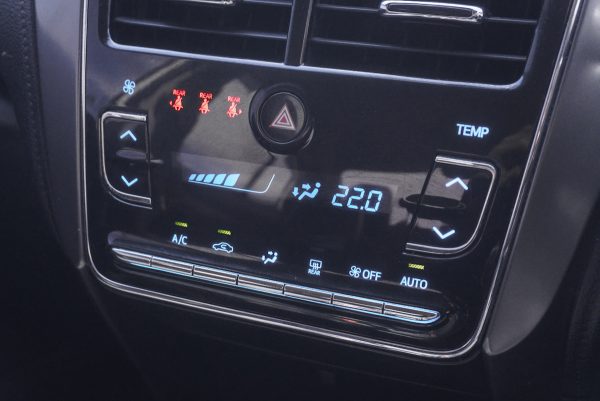 TOYOTA YARIS ATIV 1.2 SPORT AT ปี2021 - Image 23