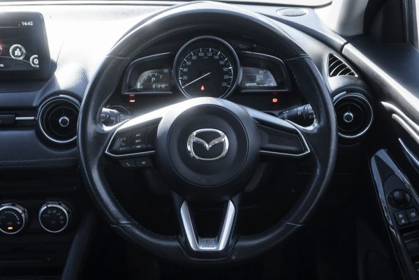 MAZDA 2 1.5 XD HIGH CONNECT AT ปี2017 - Image 16