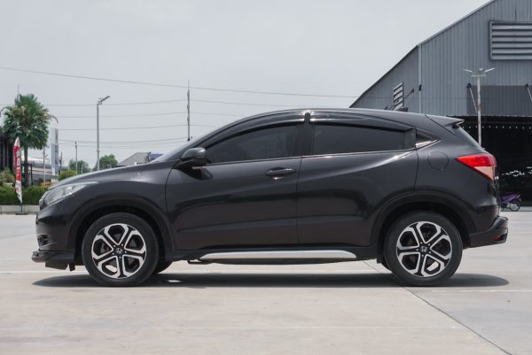 HONDA HR-V 1.8 E AT ปี2016 - Image 7