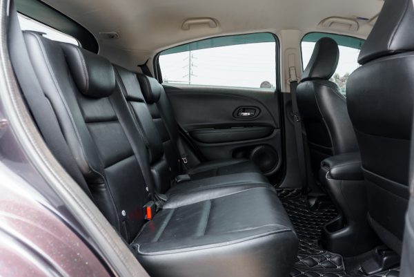HONDA HR-V 1.8 E AT ปี2016 - Image 13
