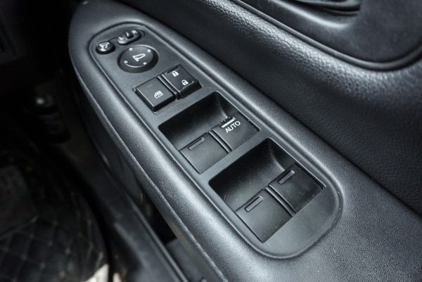 HONDA HR-V 1.8 E AT ปี2016 - Image 21