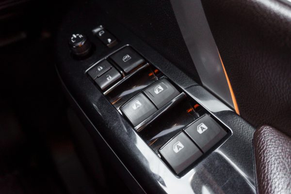 TOYOTA FORTUNER 2.4 V AT ปี2020 - Image 27