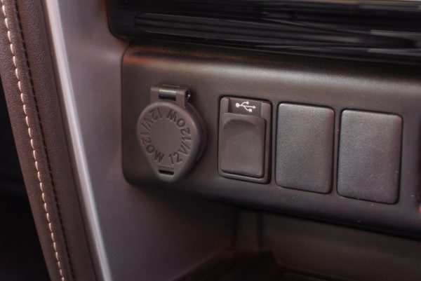 TOYOTA FORTUNER 2.4 V AT ปี2020 - Image 33