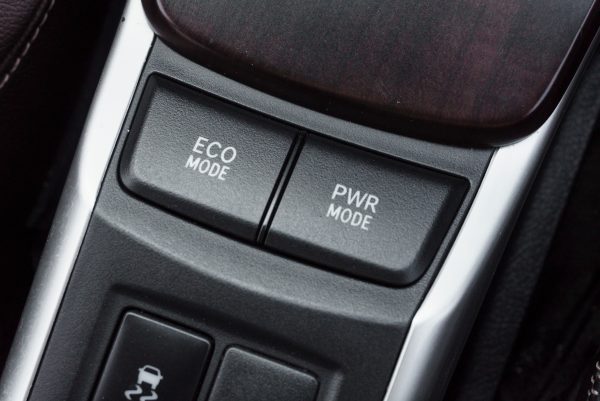 TOYOTA FORTUNER 2.4 V AT ปี2020 - Image 35