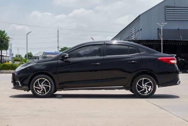 TOYOTA YARIS ATIV 1.2 SPORT AT 2022 - Image 7