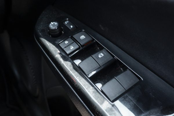 TOYOTA YARIS ATIV 1.2 SPORT AT 2022 - Image 19