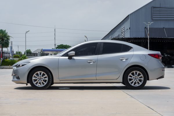 MAZDA 3 2.0 E AT 2019 (9กจ7723) - Image 7