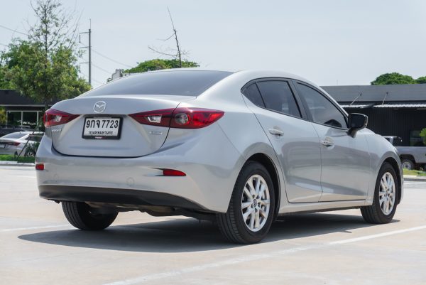 MAZDA 3 2.0 E AT 2019 (9กจ7723) - Image 10