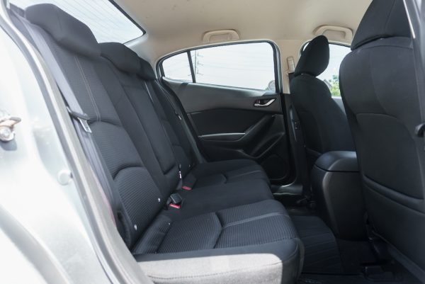 MAZDA 3 2.0 E AT 2019 (9กจ7723) - Image 12