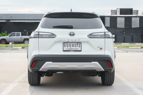 TOYOTA COROLLA CROSS 1.8 HEV GR SPORT AT 2024 - Image 9