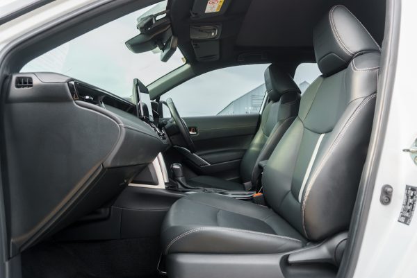 TOYOTA COROLLA CROSS 1.8 HEV GR SPORT AT 2024 - Image 15