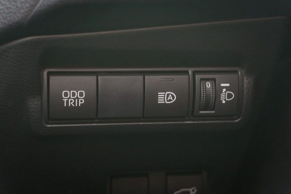 TOYOTA COROLLA CROSS 1.8 HEV GR SPORT AT 2024 - Image 24