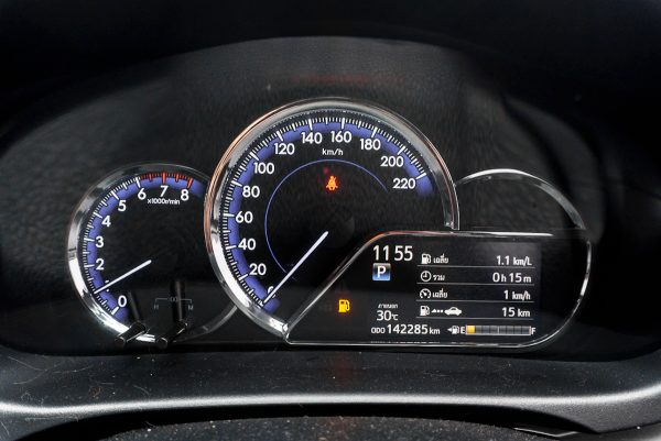 TOYOTA YARIS 1.2 HIGH AT 2020 - Image 29