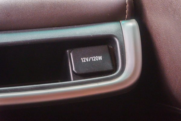 TOYOTA FORTUNER 2.4 V AT 2018 (7กฮ9440) - Image 19