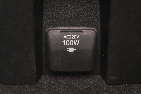TOYOTA FORTUNER 2.4 V AT 2018 (7กฮ9440) - Image 20
