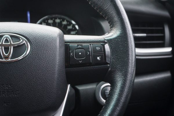 TOYOTA FORTUNER 2.4 V AT 2018 (7กฮ9440) - Image 26