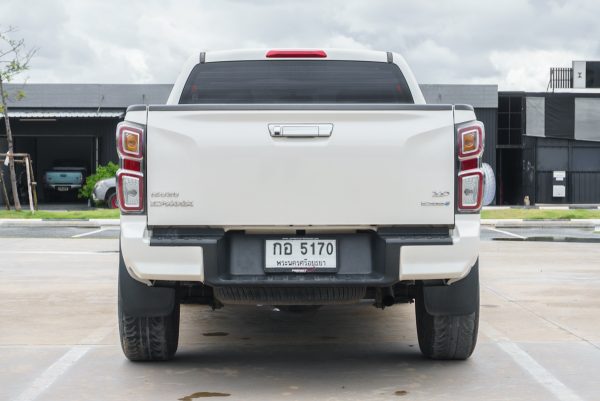 ISUZU D-MAX 1.9 CAB 4 HI-LANDER ZP MT 2020 - Image 9