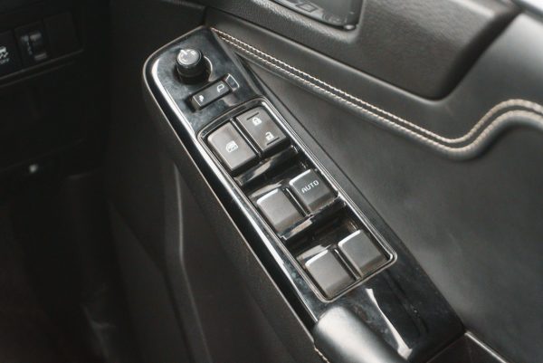 ISUZU D-MAX 1.9 CAB 4 HI-LANDER ZP MT 2020 - Image 20
