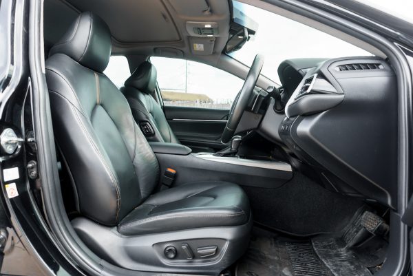 TOYOTA CAMRY 2.5 HV AT 2019 - Image 12