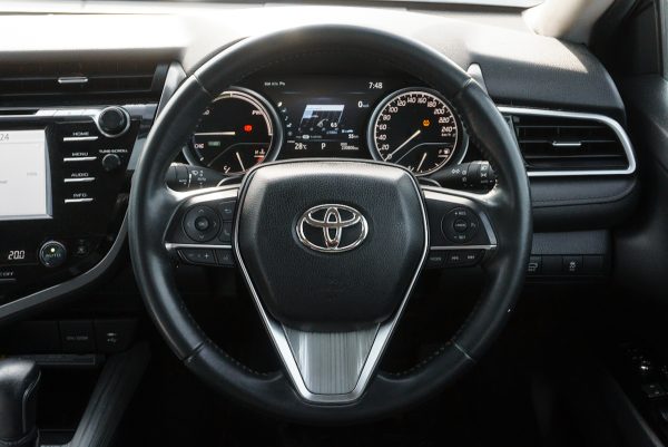 TOYOTA CAMRY 2.5 HV AT 2019 - Image 25