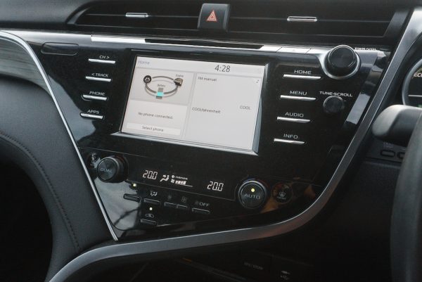TOYOTA CAMRY 2.5 HV AT 2019 - Image 32