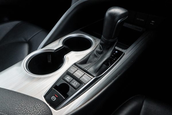 TOYOTA CAMRY 2.5 HV AT 2019 - Image 36