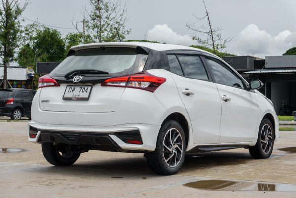 TOYOTA YARIS 1.2 SPORT AT 2021 - Image 10