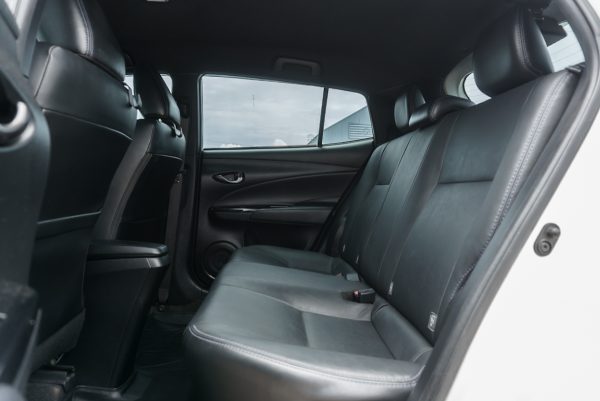 TOYOTA YARIS 1.2 SPORT AT 2021 - Image 13