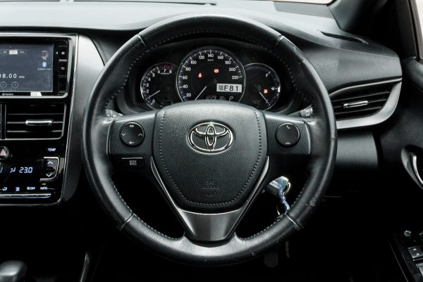 TOYOTA YARIS 1.2 SPORT AT 2021 - Image 16