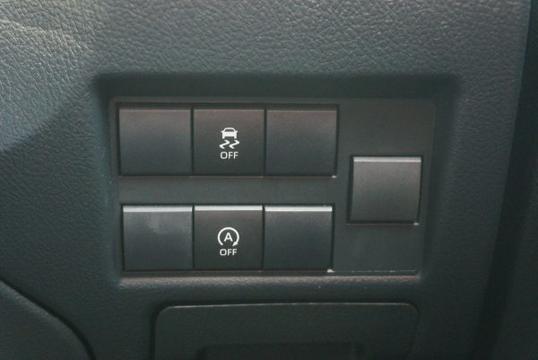 TOYOTA YARIS 1.2 SPORT AT 2021 - Image 20