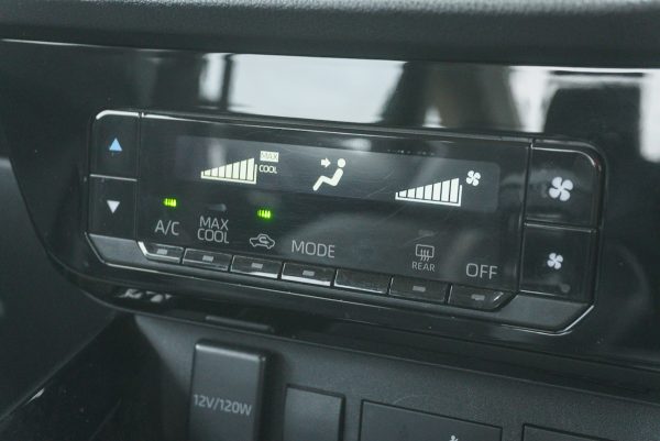 TOYOTA YARIS ATIV 1.2 SMART AT 2023 (3ขฬ5401) - Image 24