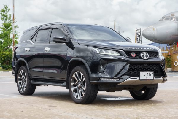 TOYOTA FORTUNER 2.4 LEGENDER 4WD AT 2021 จด 2022 - Image 5