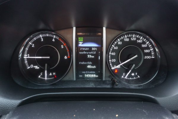 TOYOTA FORTUNER 2.4 LEGENDER 4WD AT 2021 จด 2022 - Image 40