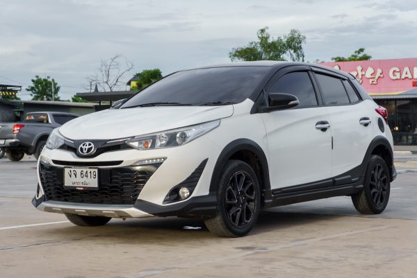 TOYOTA YARIS 1.2 HIGH (CROSS) AT 2020 - Image 3