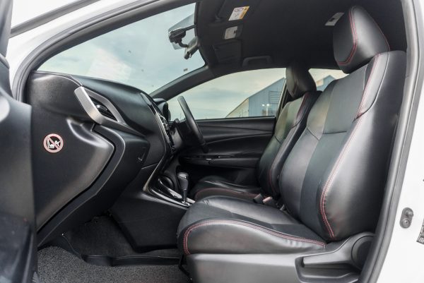 TOYOTA YARIS 1.2 HIGH (CROSS) AT 2020 - Image 14