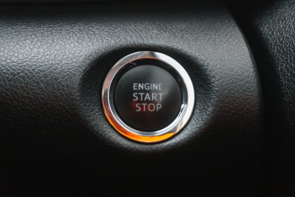 TOYOTA YARIS 1.2 HIGH (CROSS) AT 2020 - Image 20