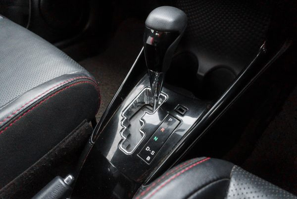 TOYOTA YARIS 1.2 HIGH (CROSS) AT 2020 - Image 24