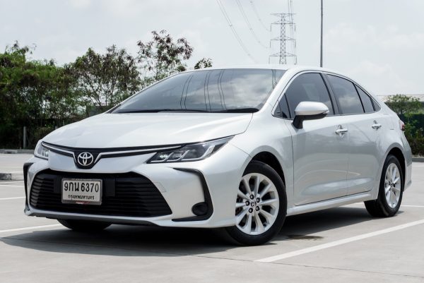 TOYOTA ALTIS 1.6 G (NEW) AT 2019 จด 2020 (9กน6370) - Image 2