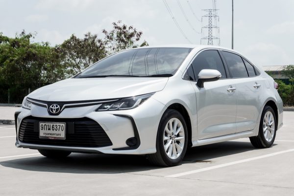 TOYOTA ALTIS 1.6 G (NEW) AT 2019 จด 2020 (9กน6370) - Image 3