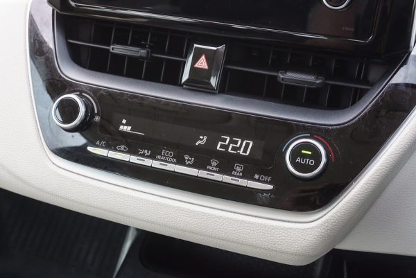 TOYOTA ALTIS 1.6 G (NEW) AT 2019 จด 2020 (9กน6370) - Image 22