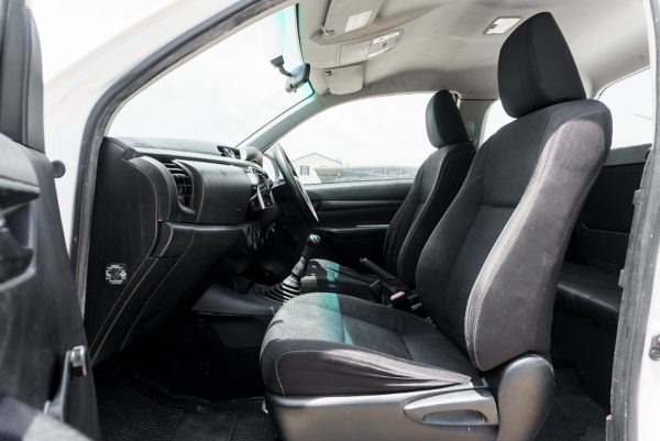 TOYOTA REVO SMART CAB 2.4 J MT ปี2016 (1ฒศ5308) - Image 13